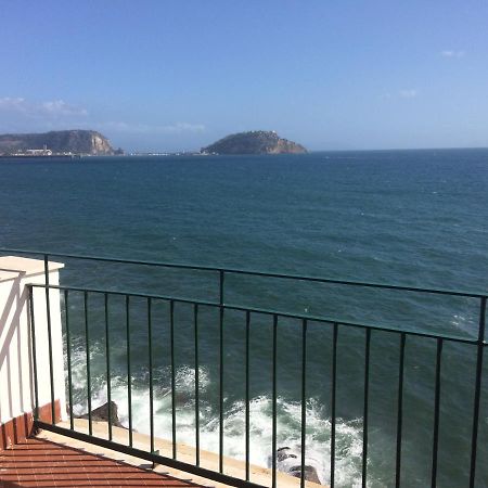 Bed and Breakfast The Reef House Pozzuoli Exterior foto